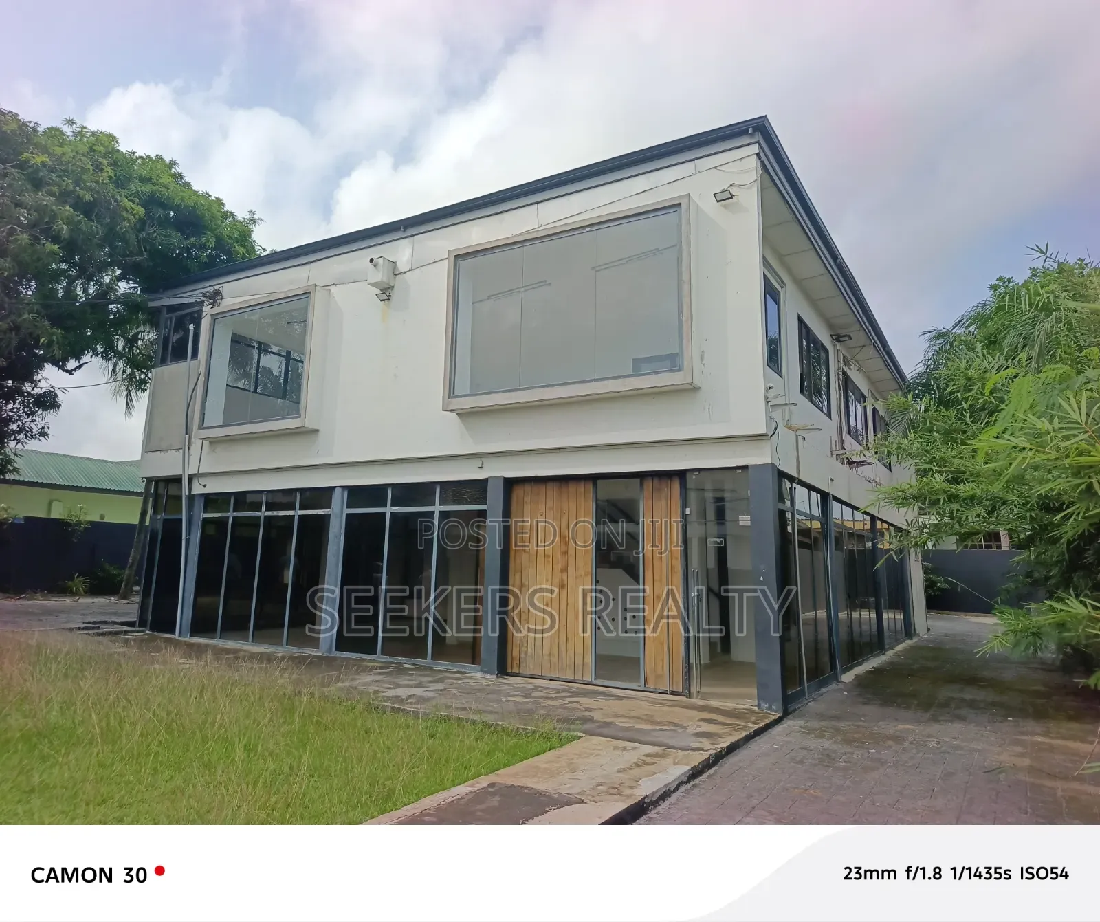 Prime Office Space for Rent in Osu in Oxford Street