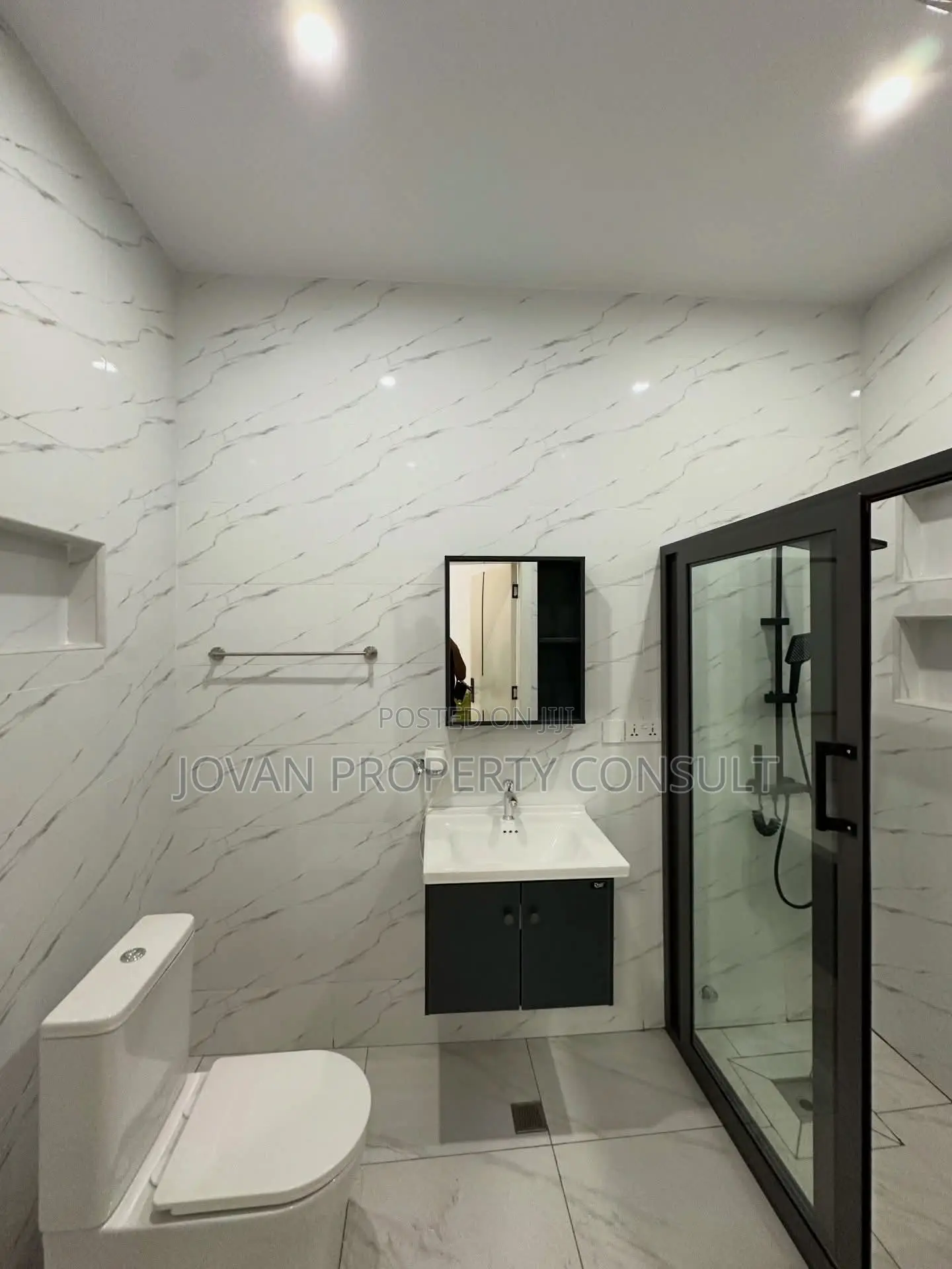 2bdrm House in Botwe School, East Legon for sale in East Legon