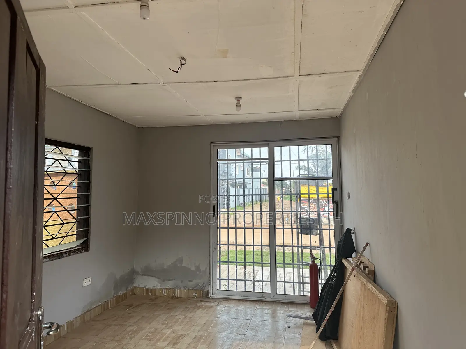 Single Shop in Barrier