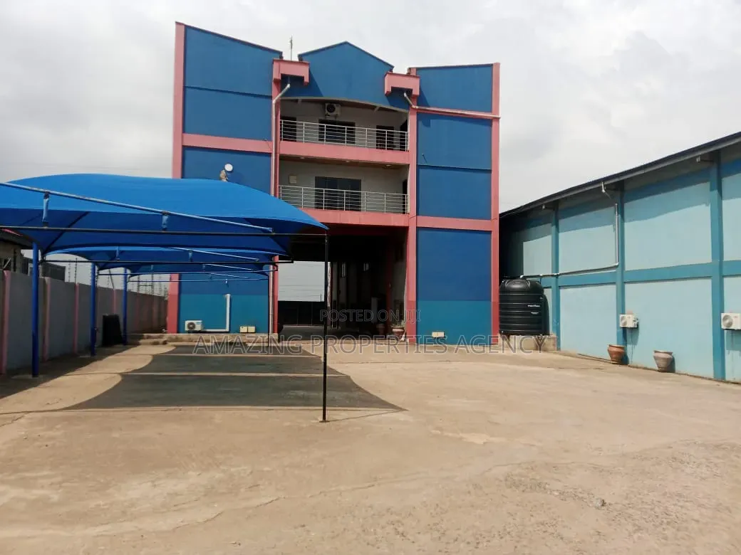 1500 Square Meter Warehouse,
Price $5 Per Meter in Coca Cola
