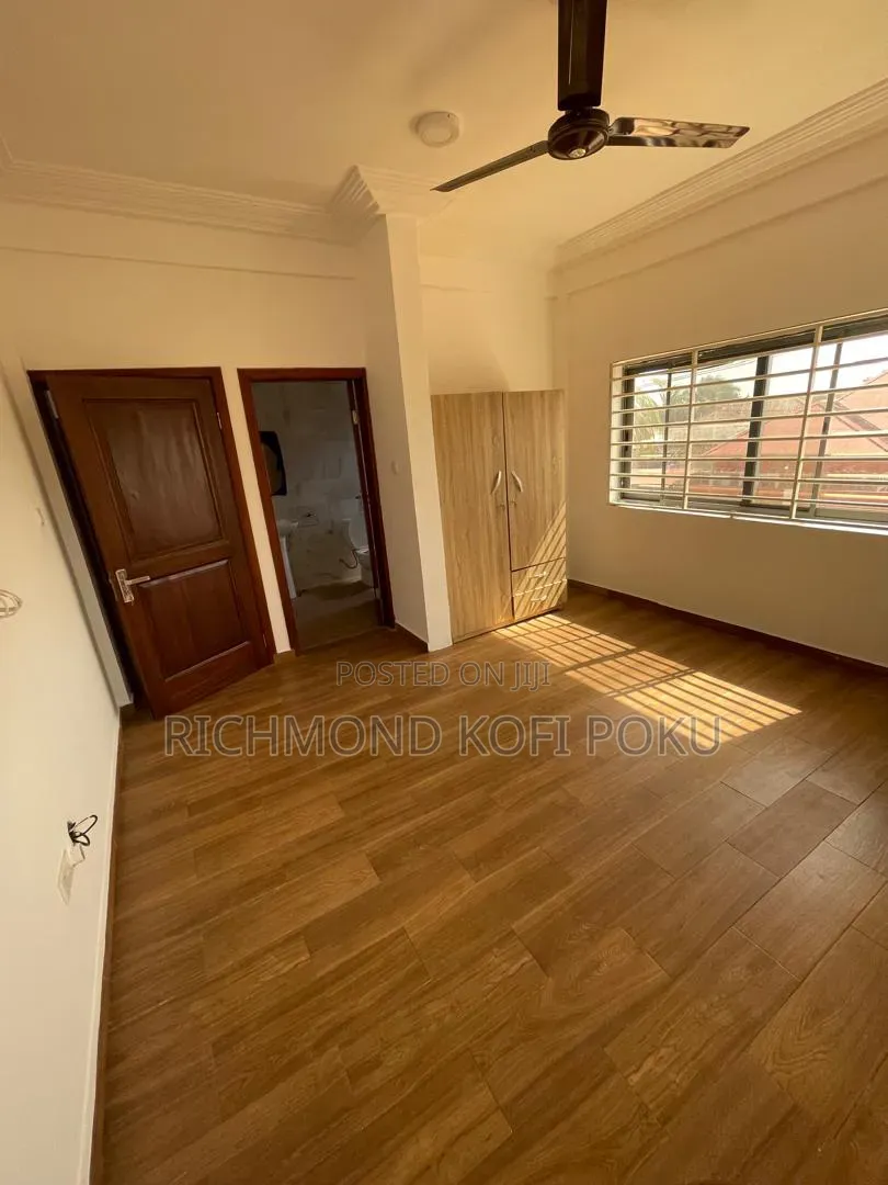 2bdrm Apartment in Kofi'S Realty, Baatsona Total for rent in Baatsona Total