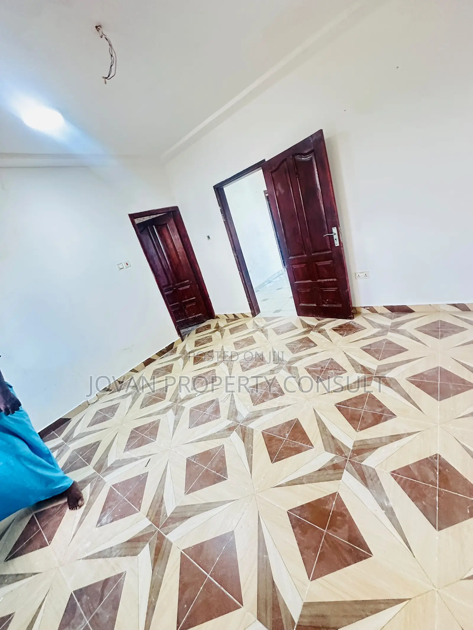 1bdrm Room & Parlour in China Mall, Amasaman for rent in Amasaman