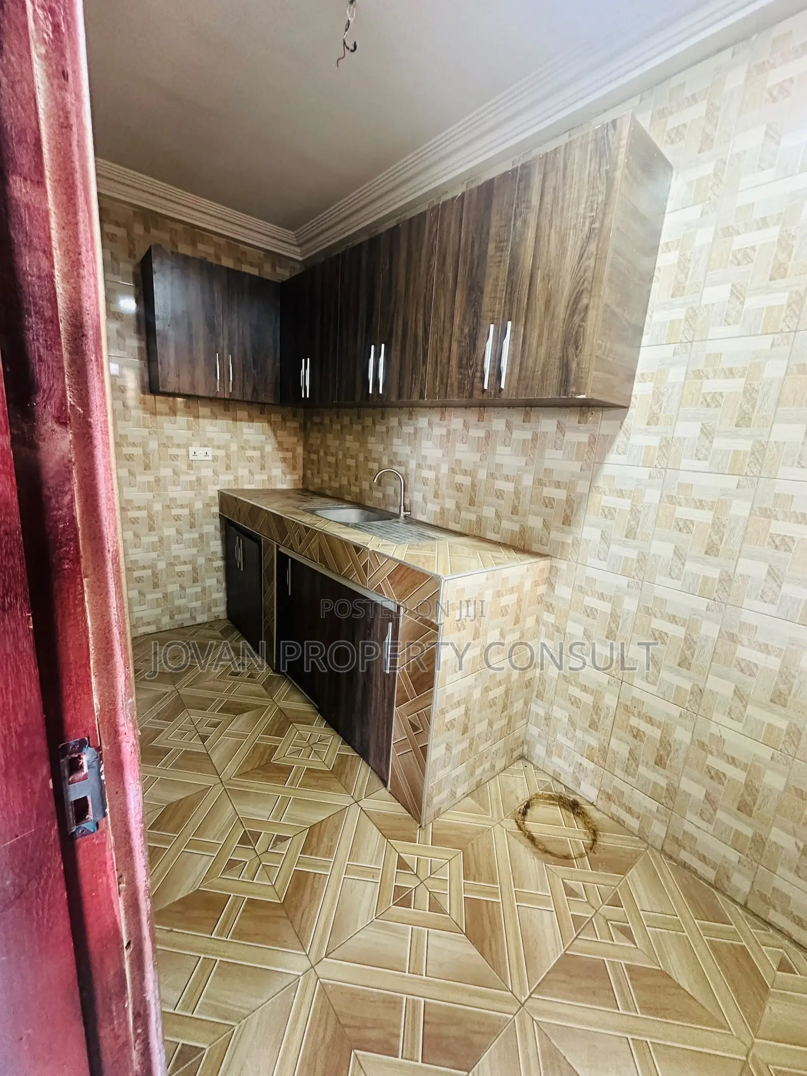 1bdrm Room & Parlour in China Mall, Amasaman for rent in Amasaman