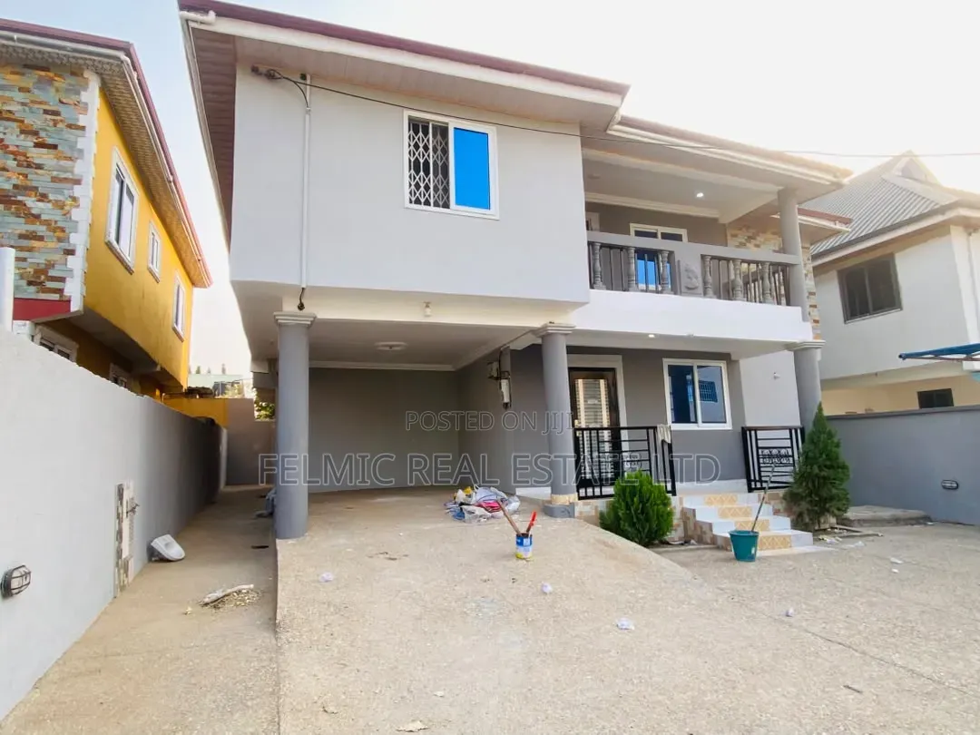 5bdrm Duplex in Felmic Real Estate, Amasaman for rent in Amasaman