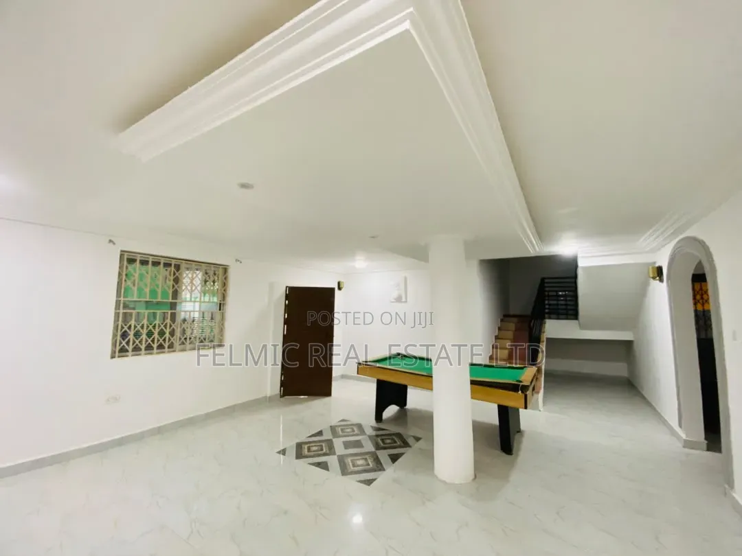 5bdrm Duplex in Felmic Real Estate, Amasaman for rent in Amasaman