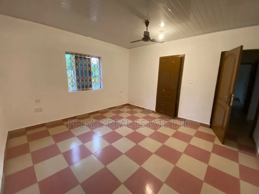 5bdrm Duplex in Felmic Real Estate, Amasaman for rent in Amasaman
