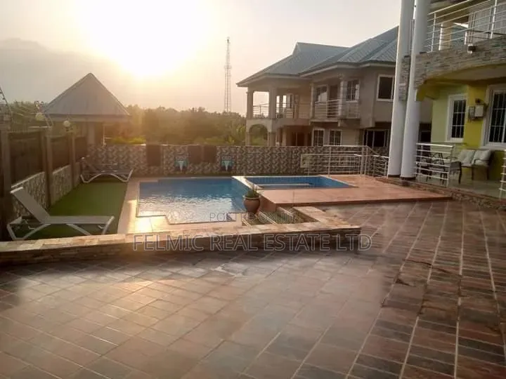 5bdrm Duplex in Felmic Real Estate, Nsawam Adoagyiri Municipal for rent in Nsawam Adoagyiri Municipal