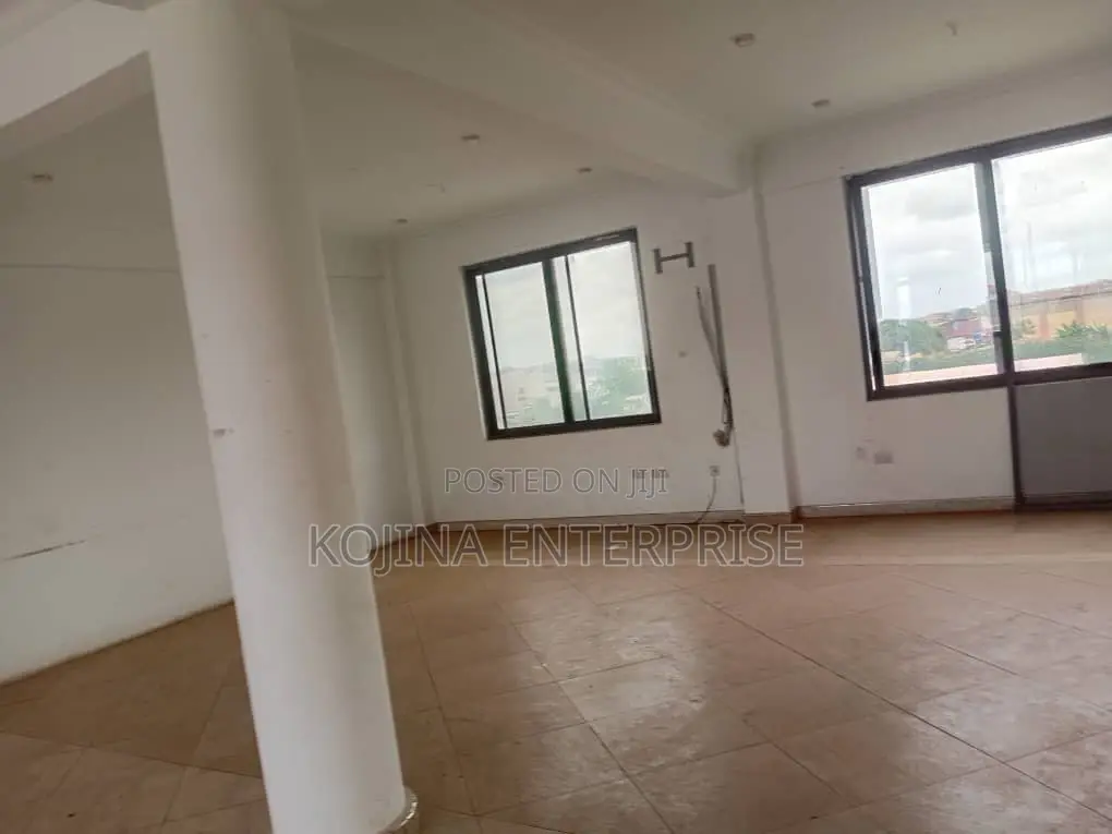 Premium 120m2 Office Space for Rent in Asokwa in Kumasi Metropolitan