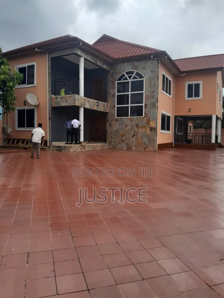 4bdrm House in Oyarifa, Ghana Flag for rent in Ghana Flag