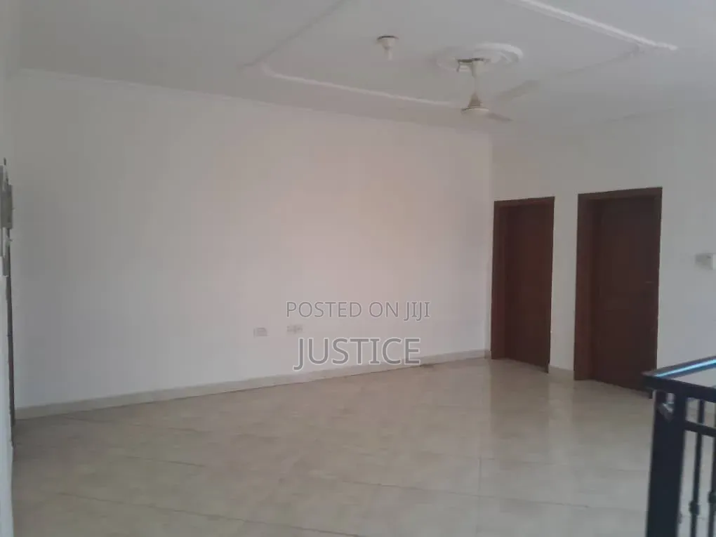 4bdrm House in Oyarifa, Ghana Flag for rent in Ghana Flag