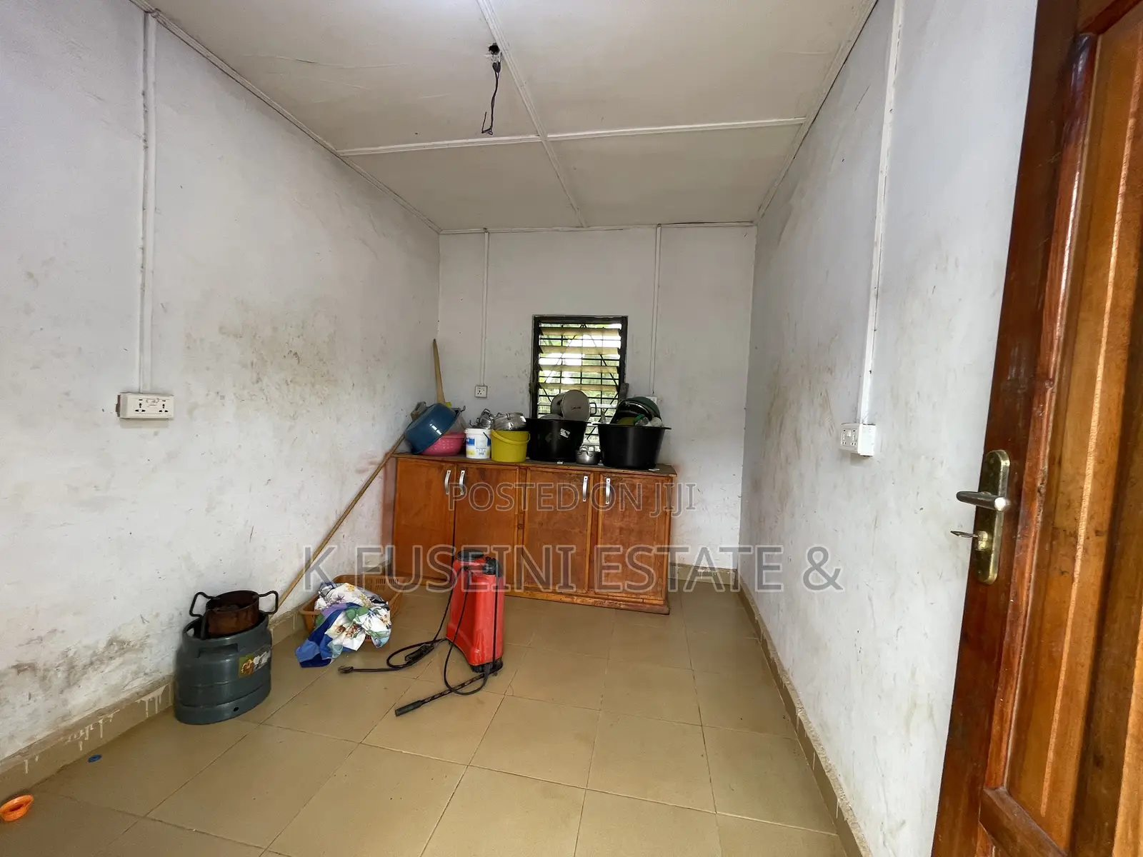6bdrm House in K Fuseini Estate, Kumasi Metropolitan for sale in Kumasi Metropolitan
