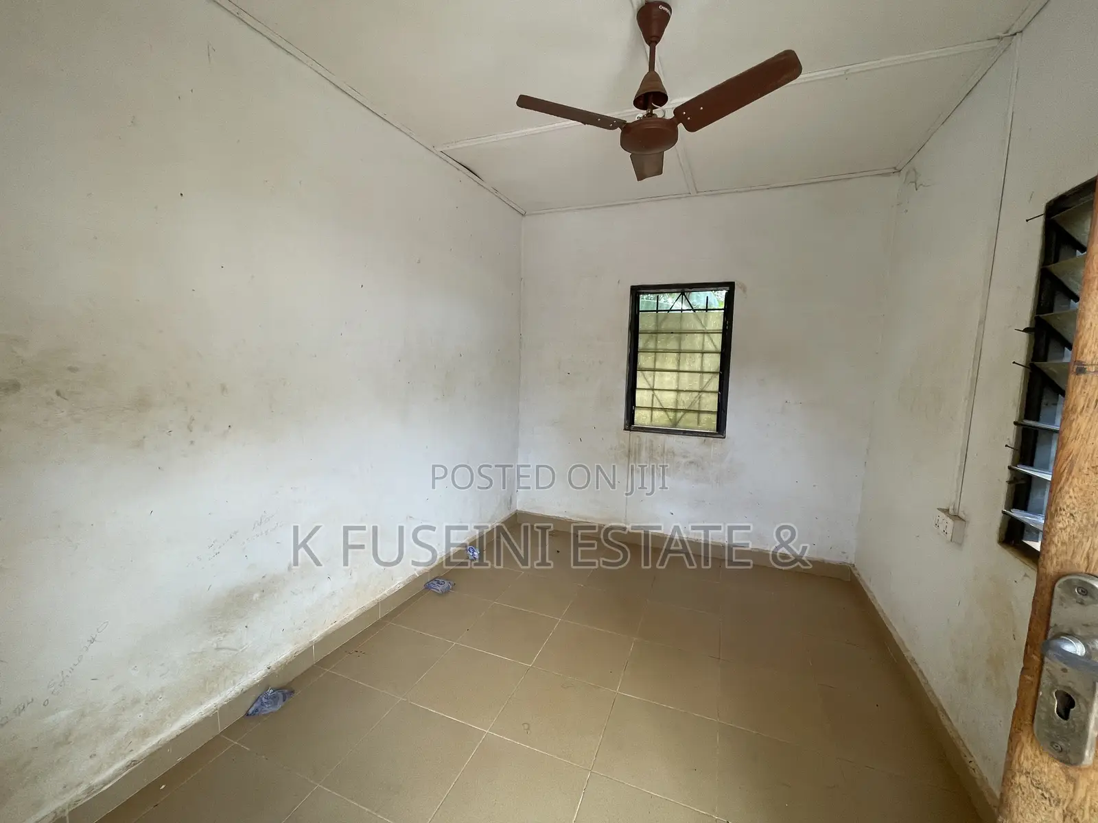 6bdrm House in K Fuseini Estate, Kumasi Metropolitan for sale in Kumasi Metropolitan