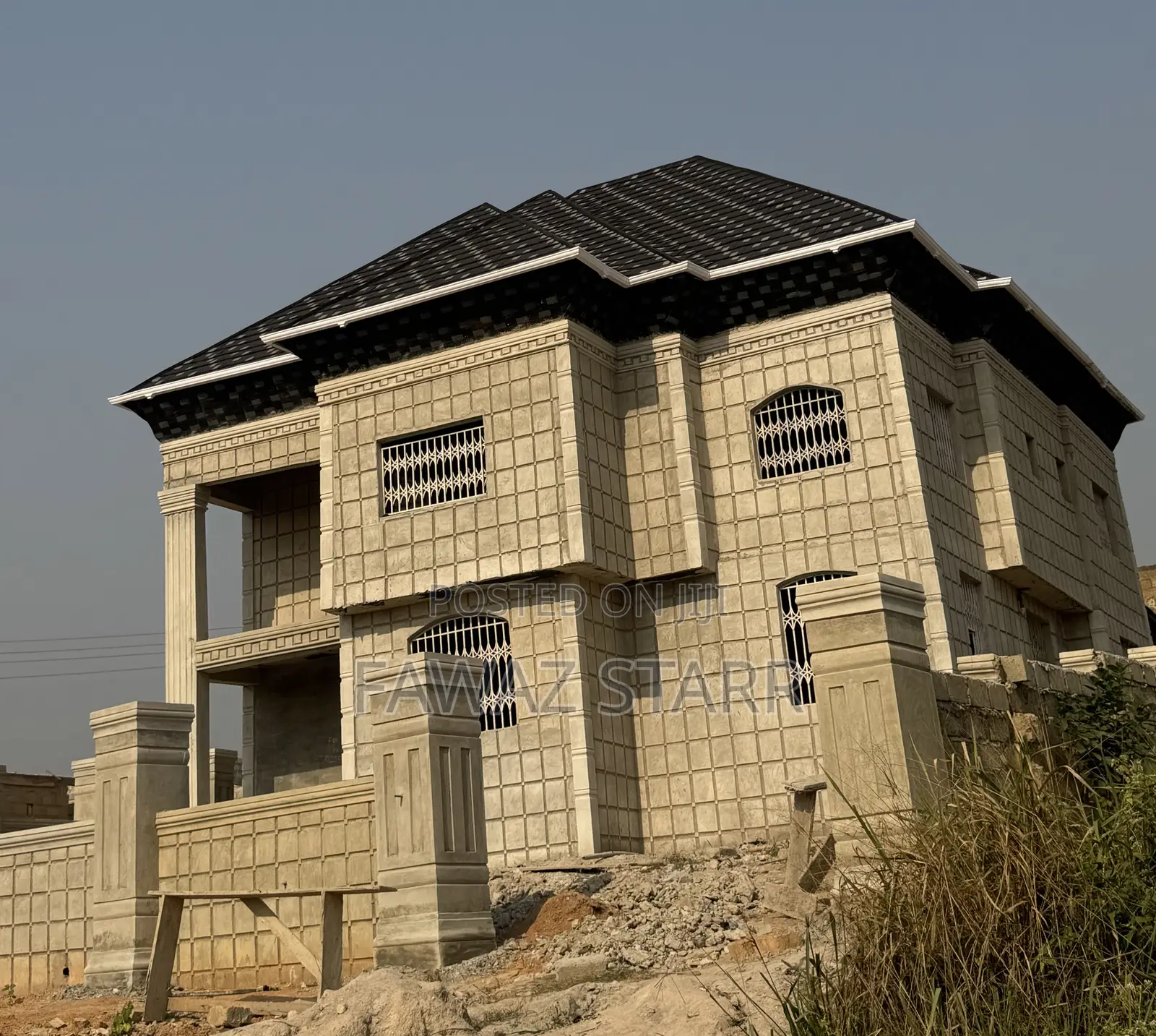 5bdrm House in Fawaz Real Estate, Atwima Kwanwoma for sale in Atwima Kwanwoma