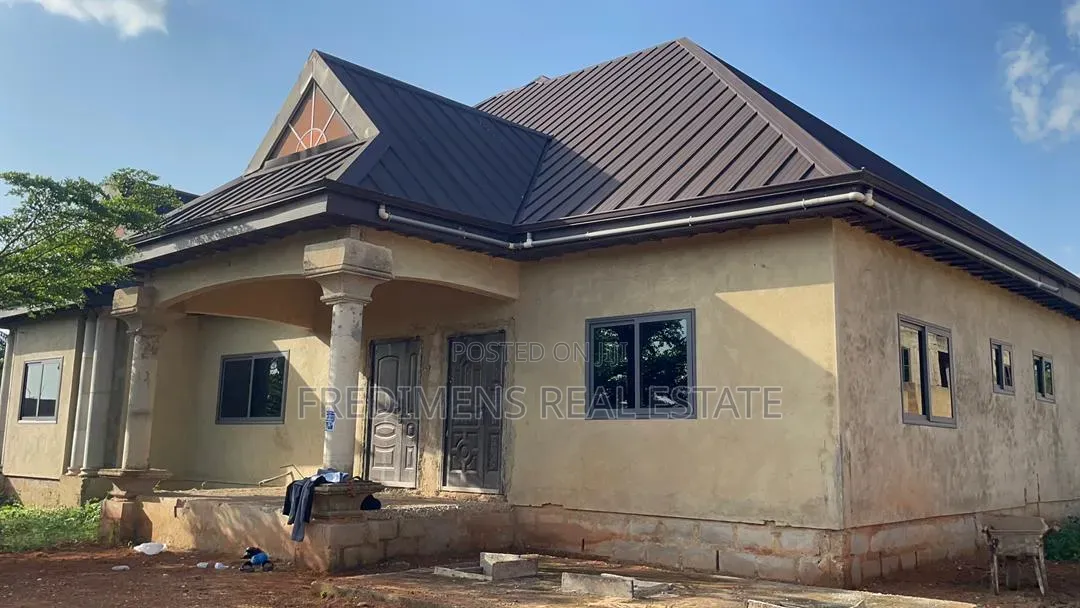 4bdrm House in Fredimens Real, Afigya-Kwabre for sale in Afigya-Kwabre