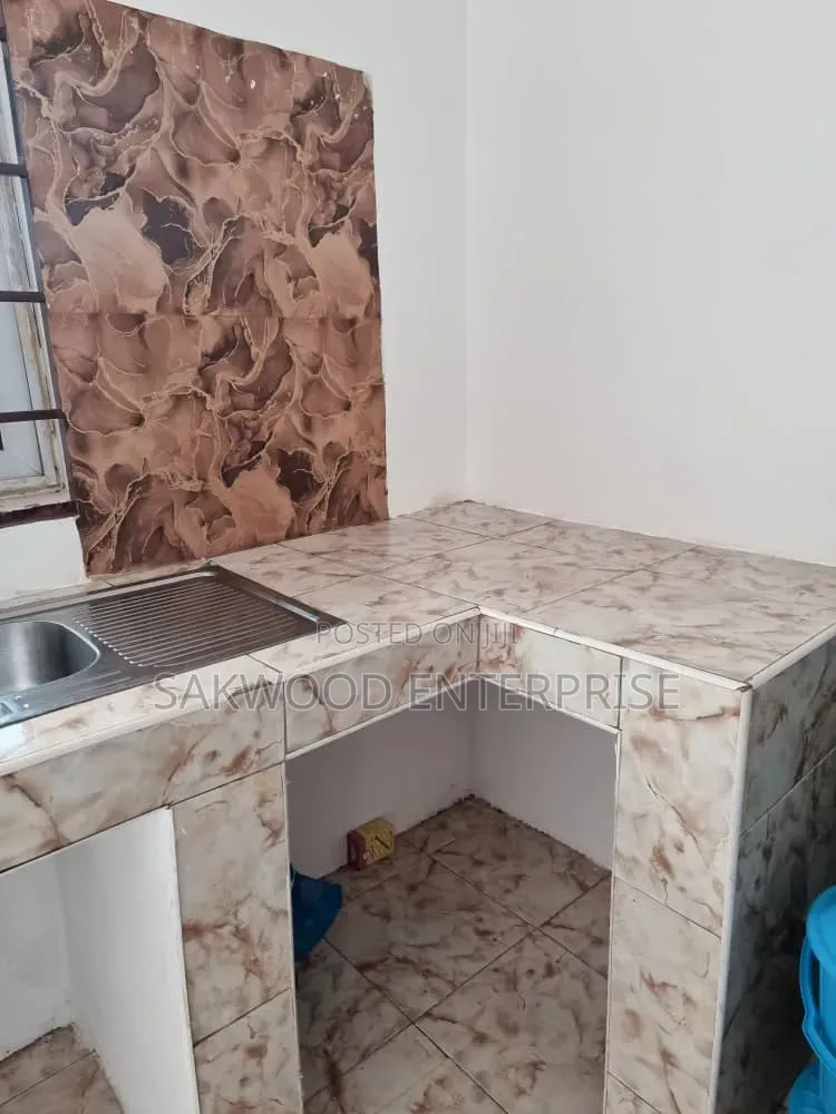 1bdrm Apartment in Sakwood Enterprise, Oyibi for rent in Oyibi