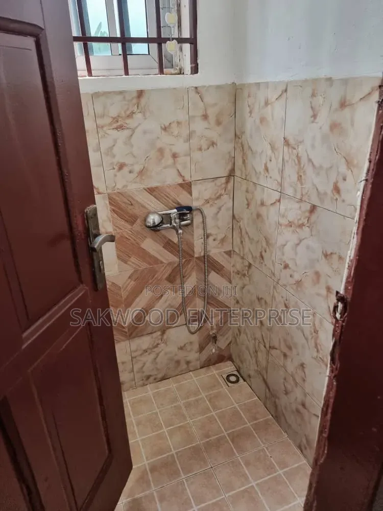 1bdrm Apartment in Sakwood Enterprise, Oyibi for rent in Oyibi