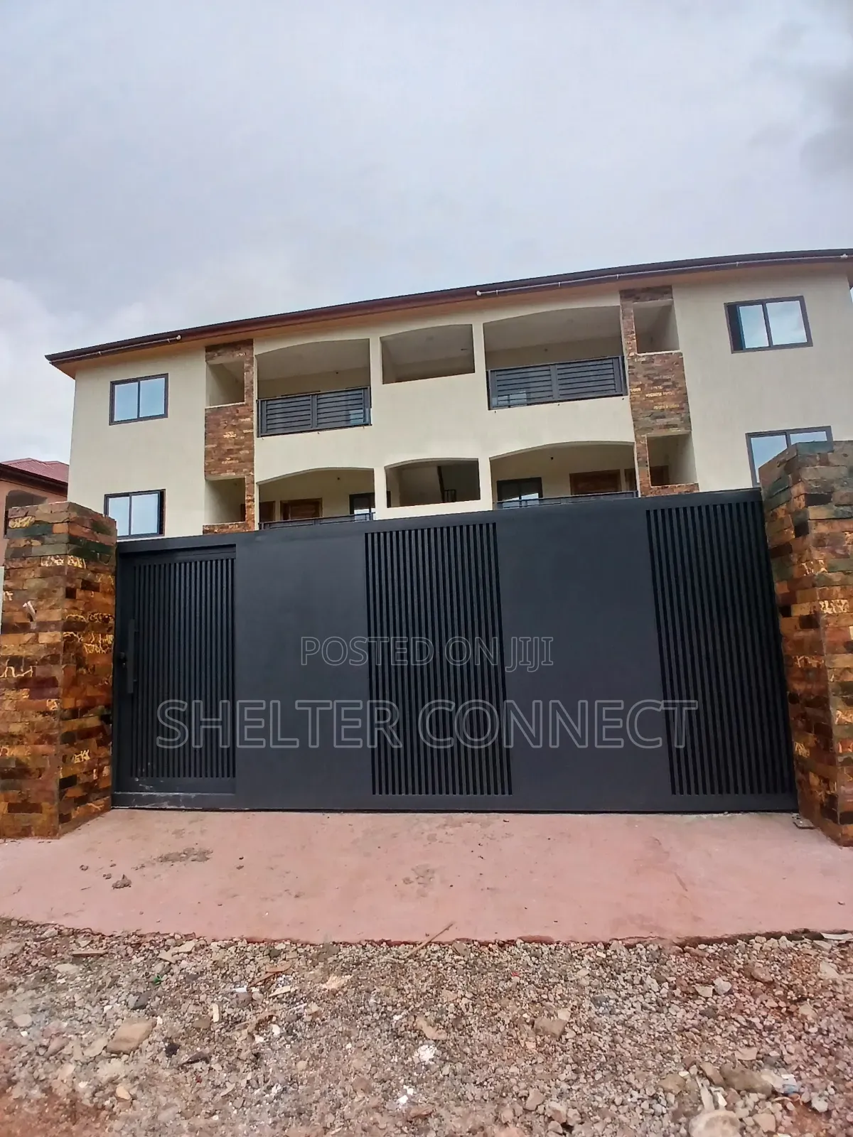 Mini Flat in Adenta, SSNIT Flats for rent in SSNIT Flats