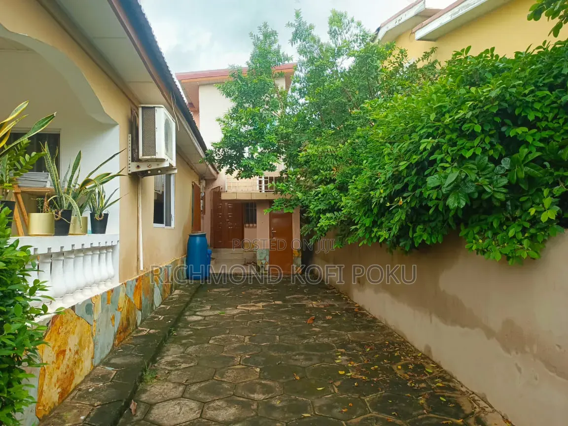 1bdrm Apartment in Kofi'S Realty, Baatsona Total for rent in Baatsona Total