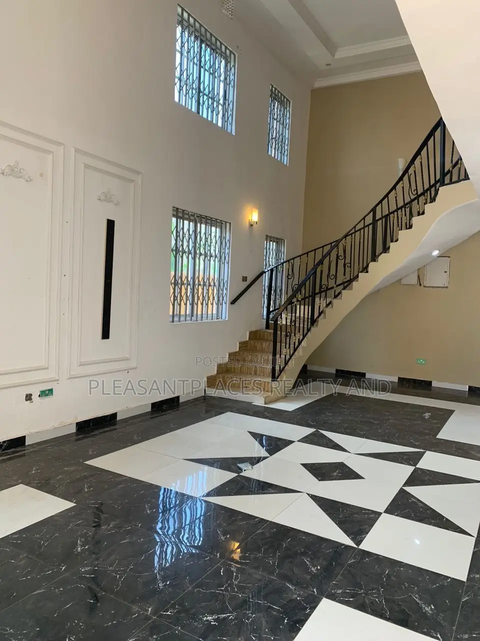 4bdrm House in Pleasantplaces And, East Legon for sale in East Legon