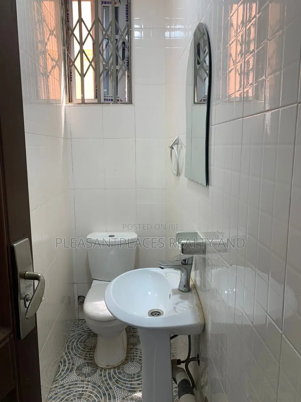 4bdrm House in Pleasantplaces And, East Legon for sale in East Legon