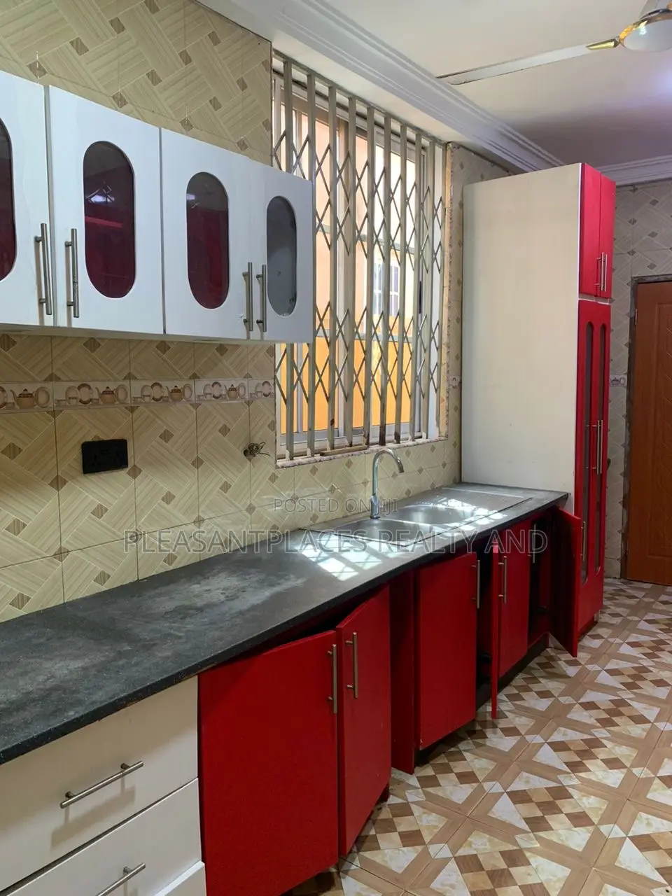 4bdrm House in Pleasantplaces And, East Legon for sale in East Legon