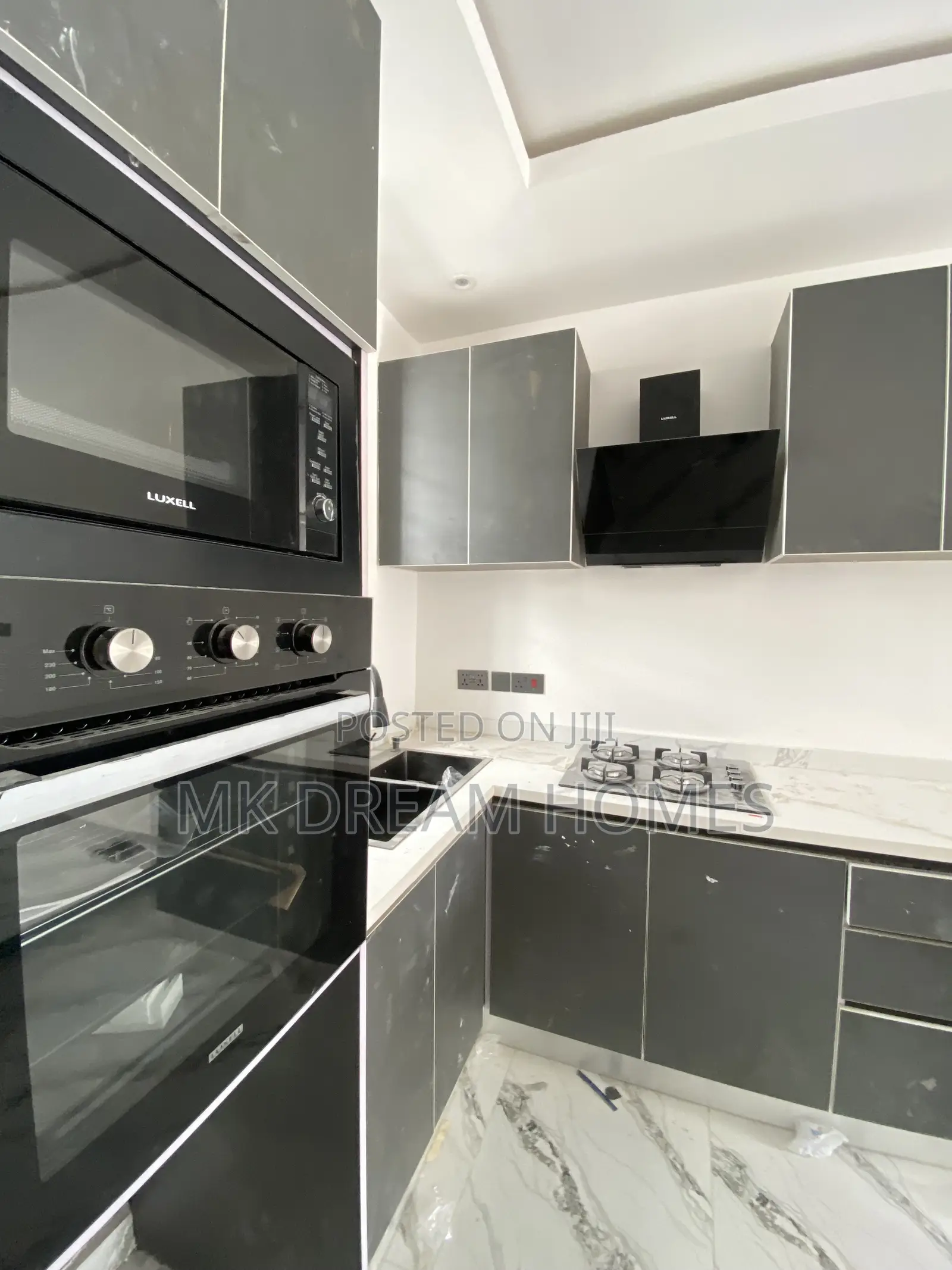 2bdrm House in School Junction for sale in School Junction