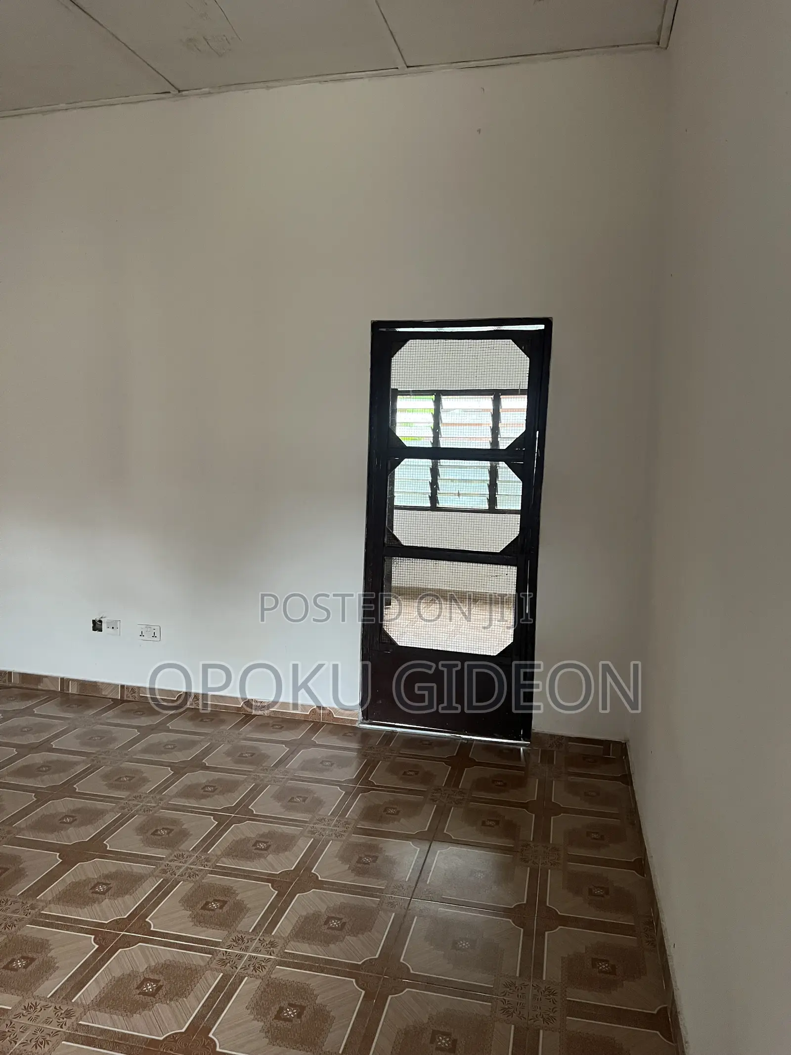 1bdrm Room & Parlour in Canada, Olebu for rent in Olebu