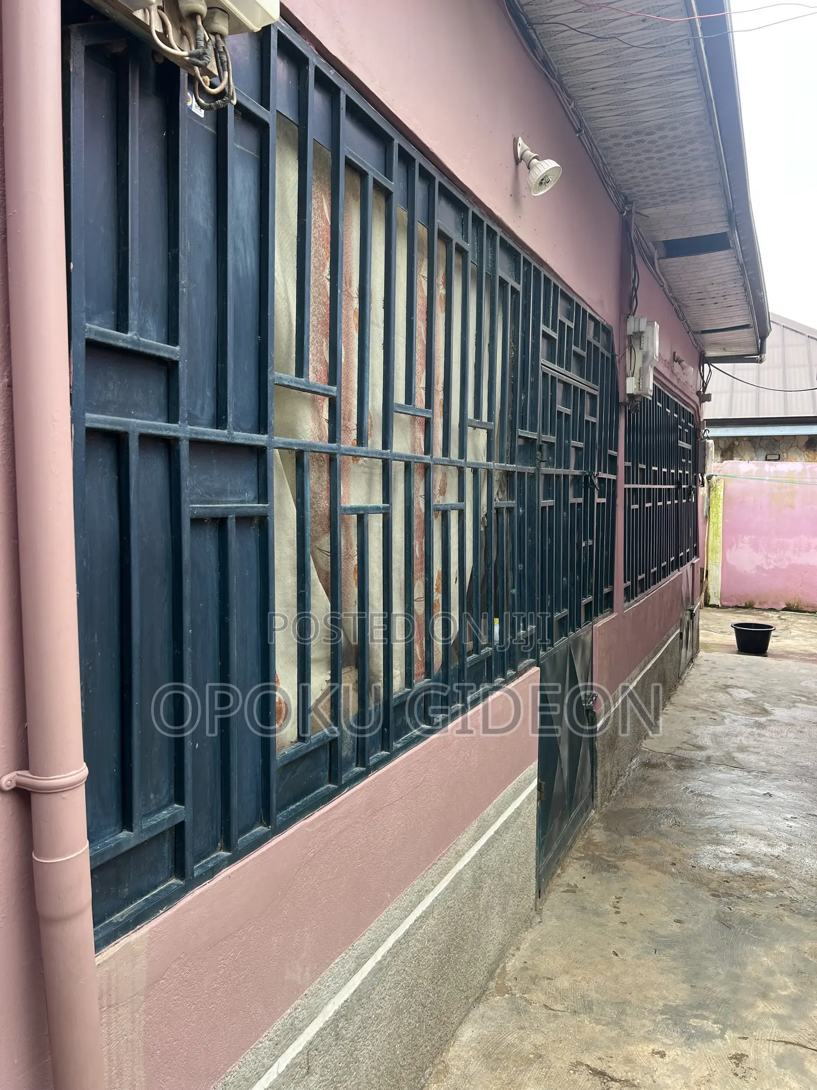 1bdrm Room & Parlour in Canada, Olebu for rent in Olebu