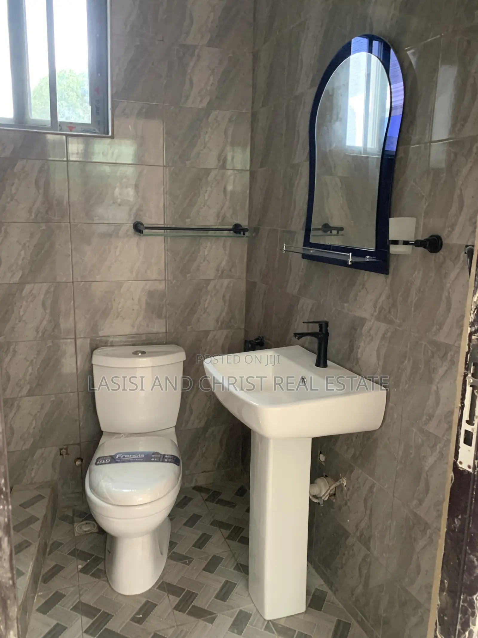 1bdrm Apartment in Lasisi And Christ, Amasaman for rent in Amasaman