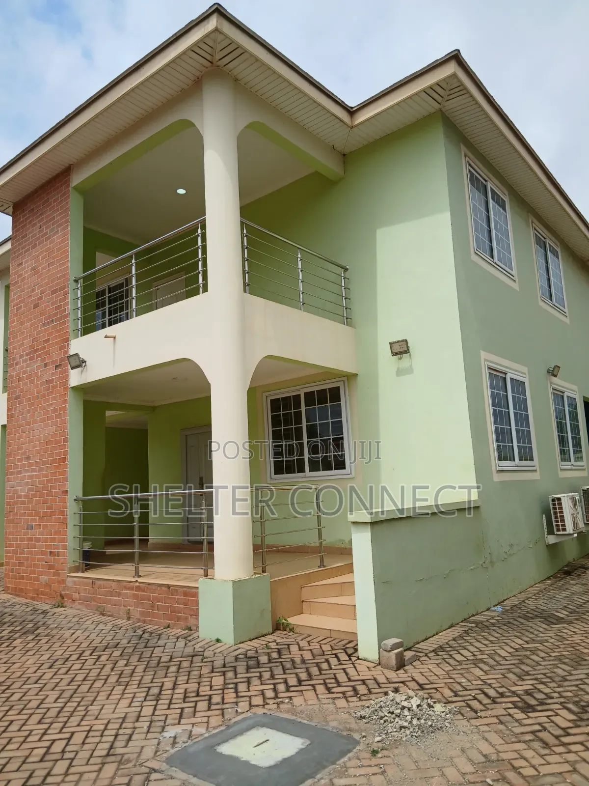 5bdrm Duplex in Oyarifa, Ghana Flag for rent in Ghana Flag