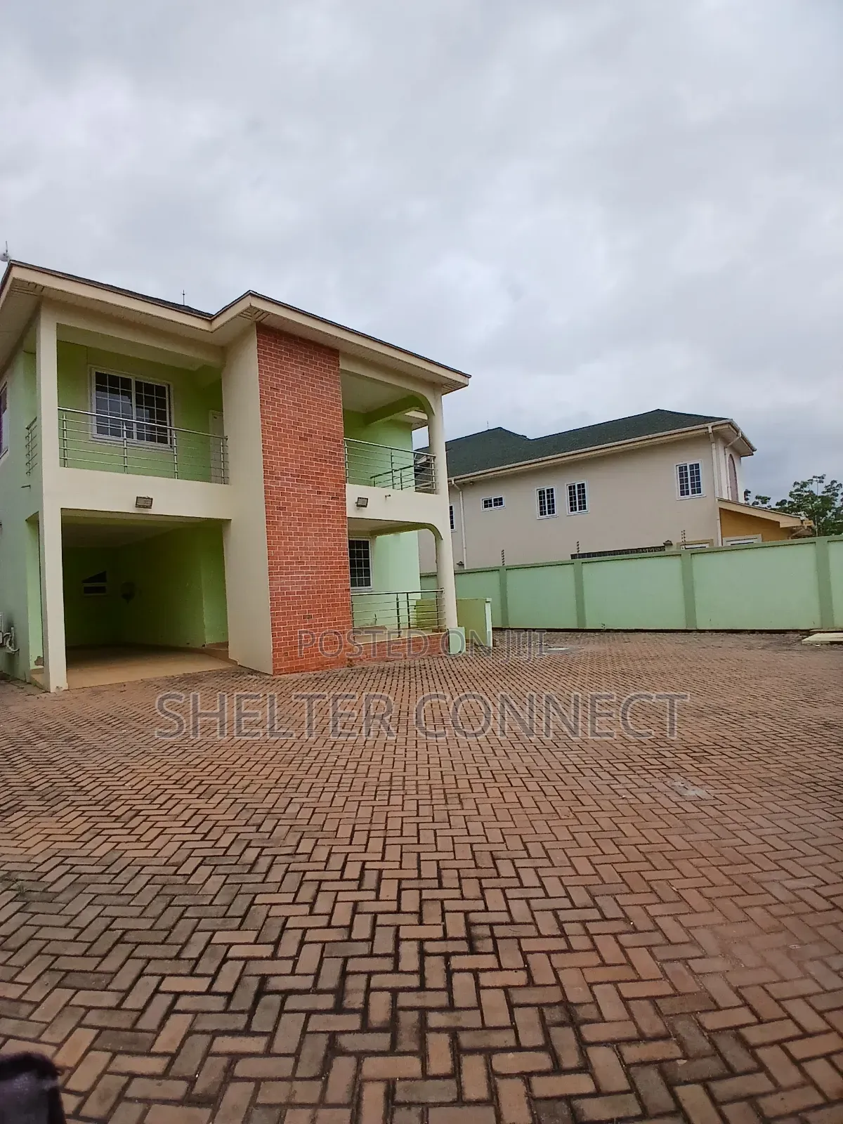 5bdrm Duplex in Oyarifa, Ghana Flag for rent in Ghana Flag