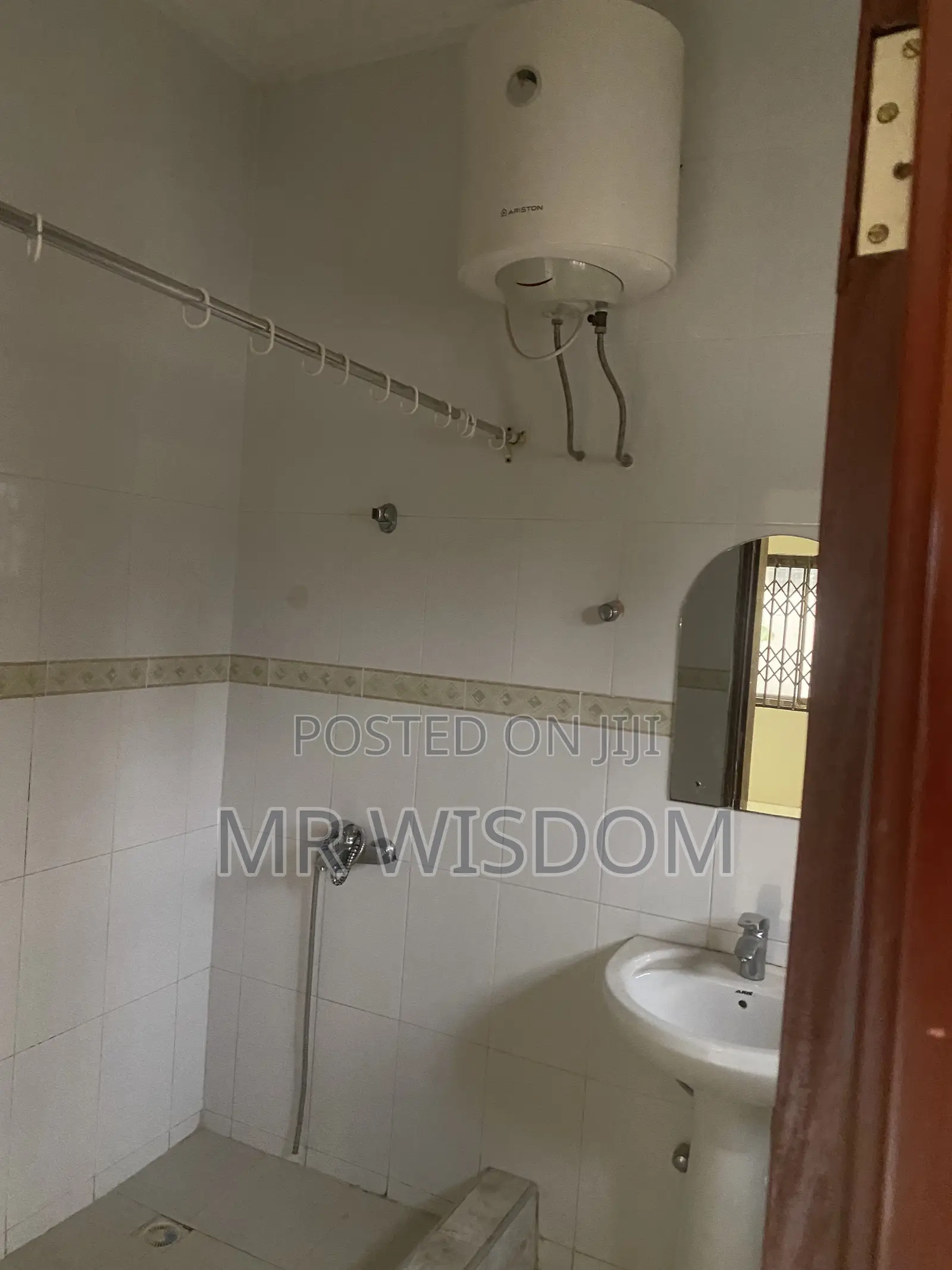 3bdrm Bungalow in Lakeside Estate for rent in Lake Side Estate