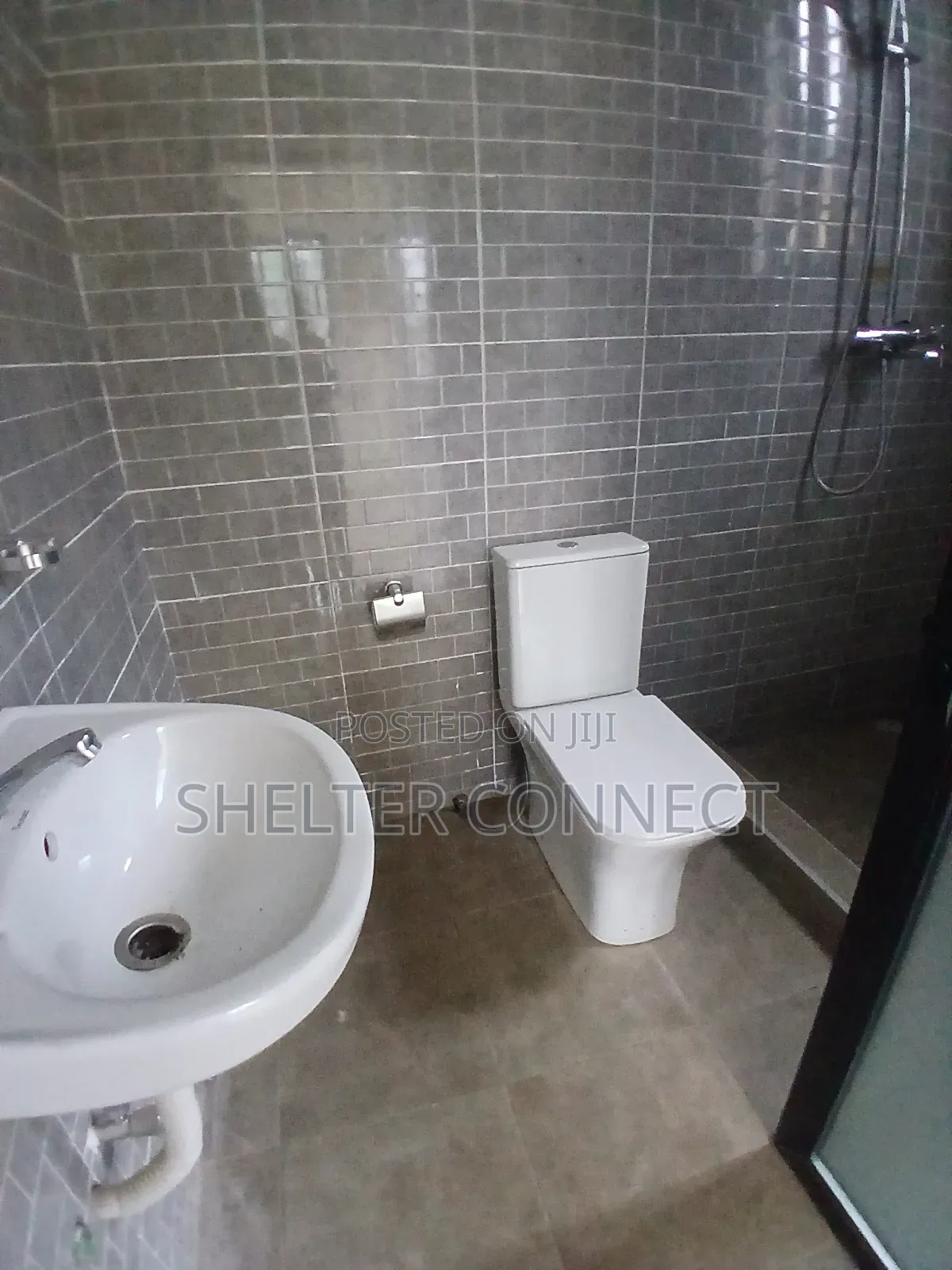 4bdrm Duplex in Oyarifa, Ghana Flag for rent in Ghana Flag