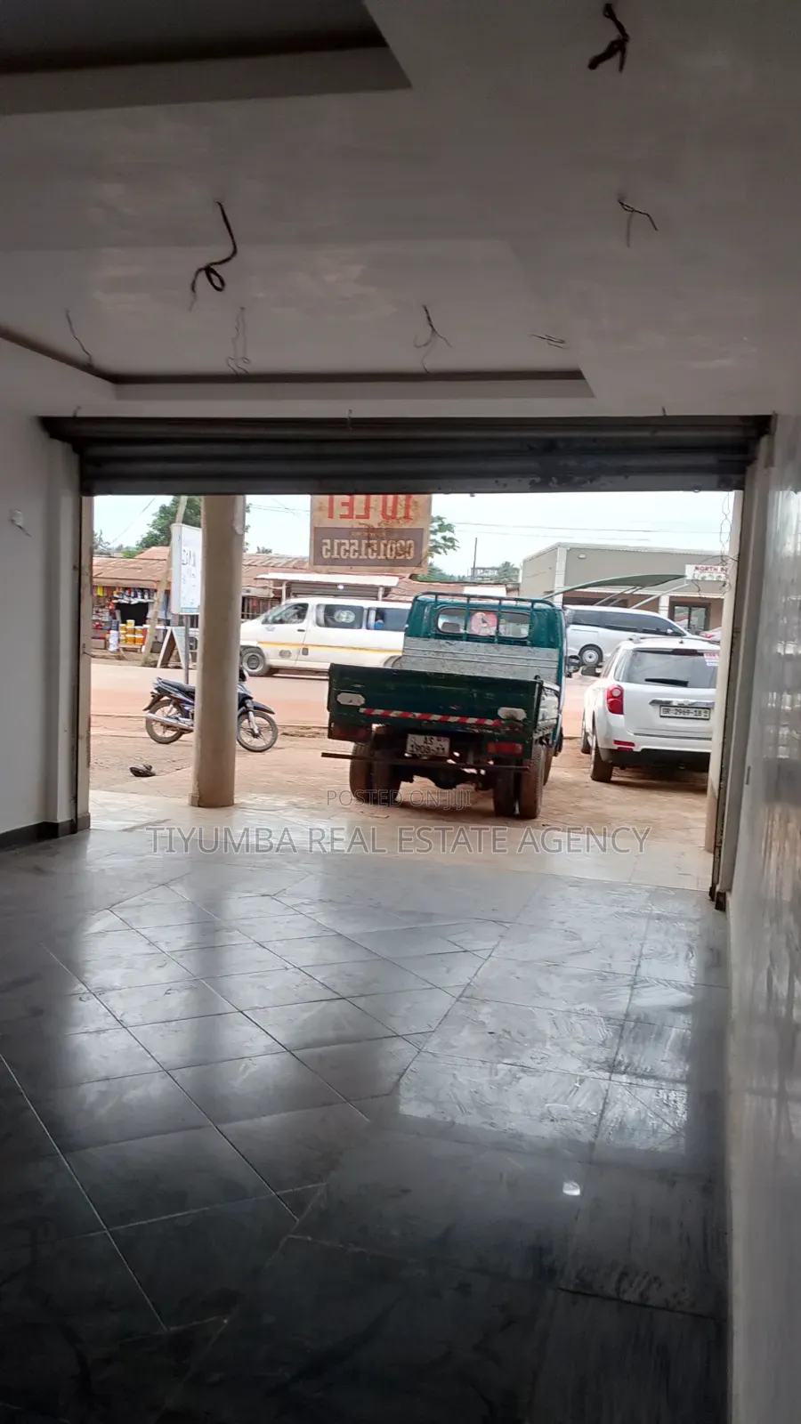 Shop Space for Rent at Musuku. in Kwabenya