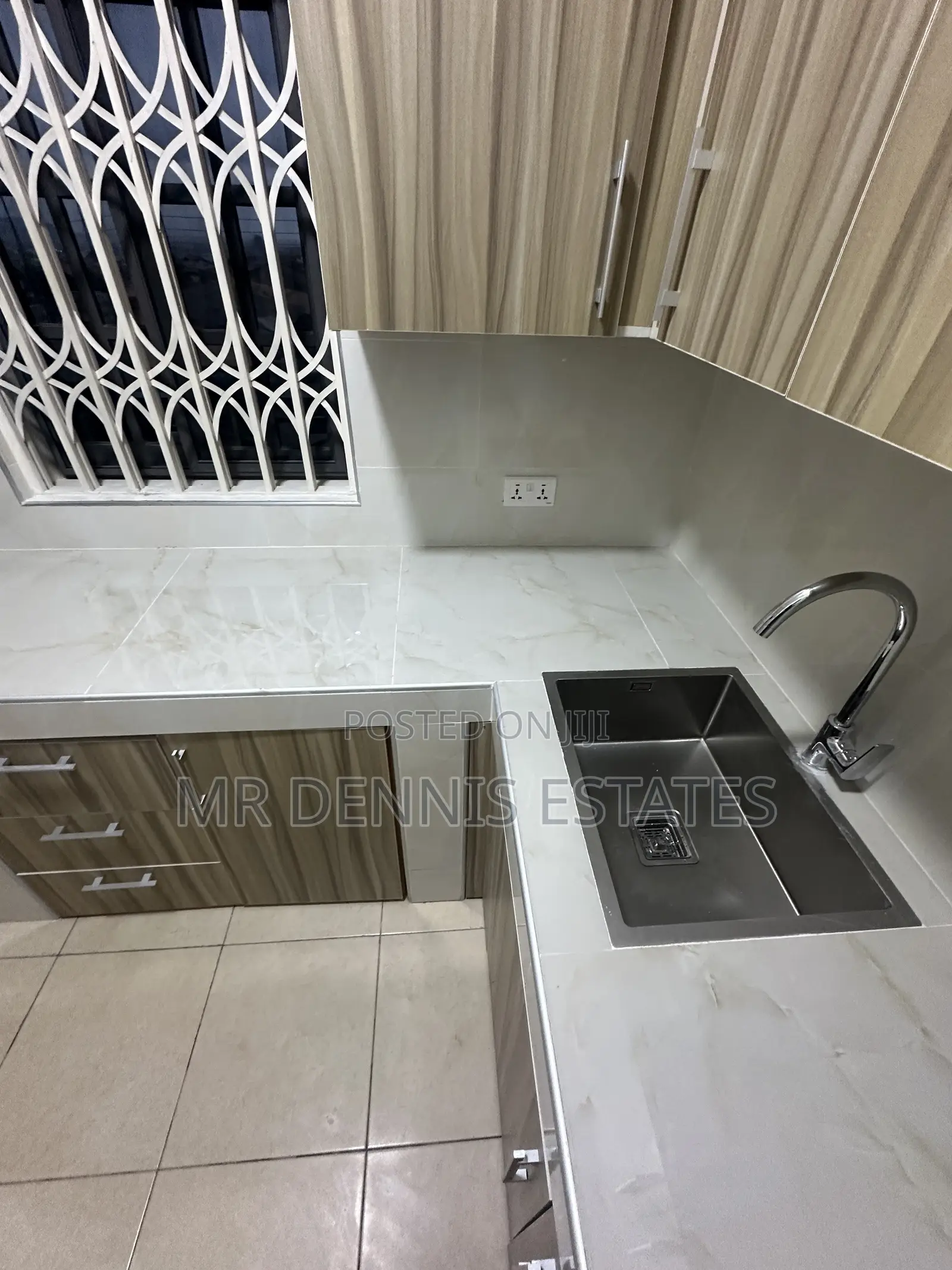 1bdrm Apartment in Westhills Mall for rent in West Hills Mall Area