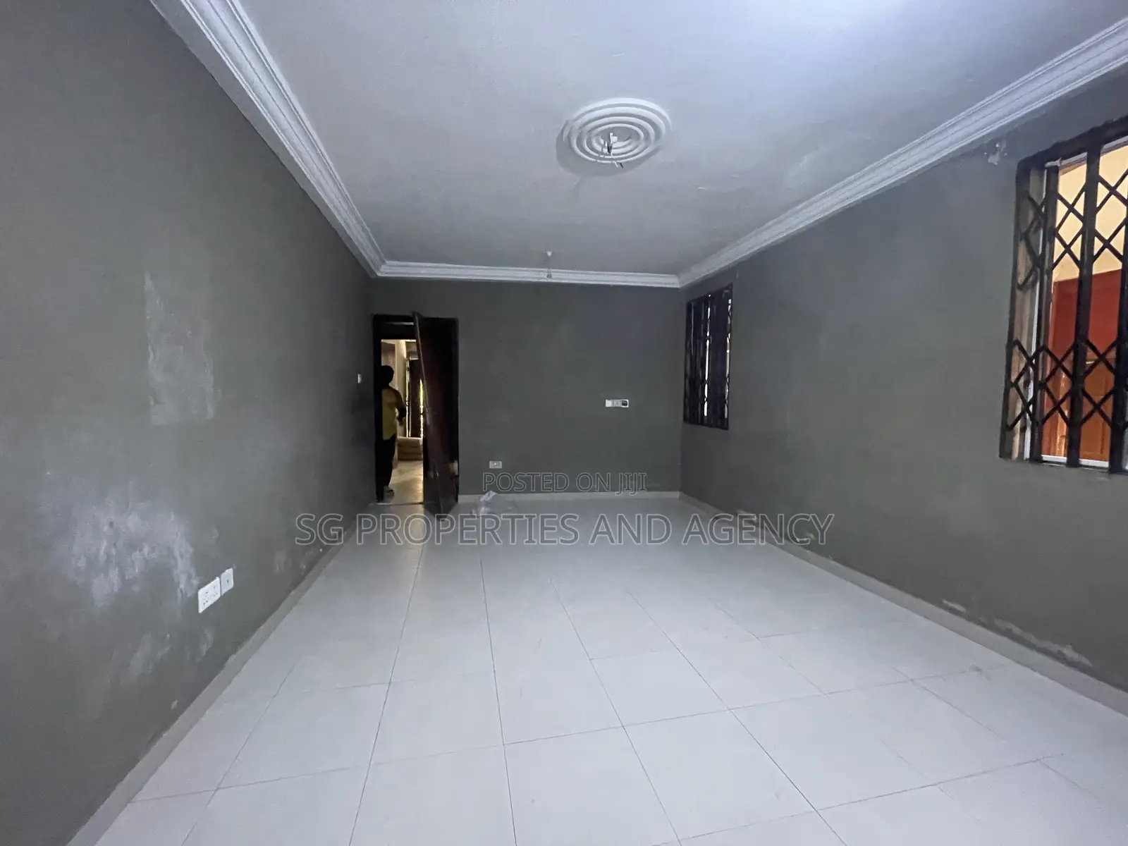 2bdrm Apartment in Batsonaa, Baatsona Total for rent in Baatsona Total