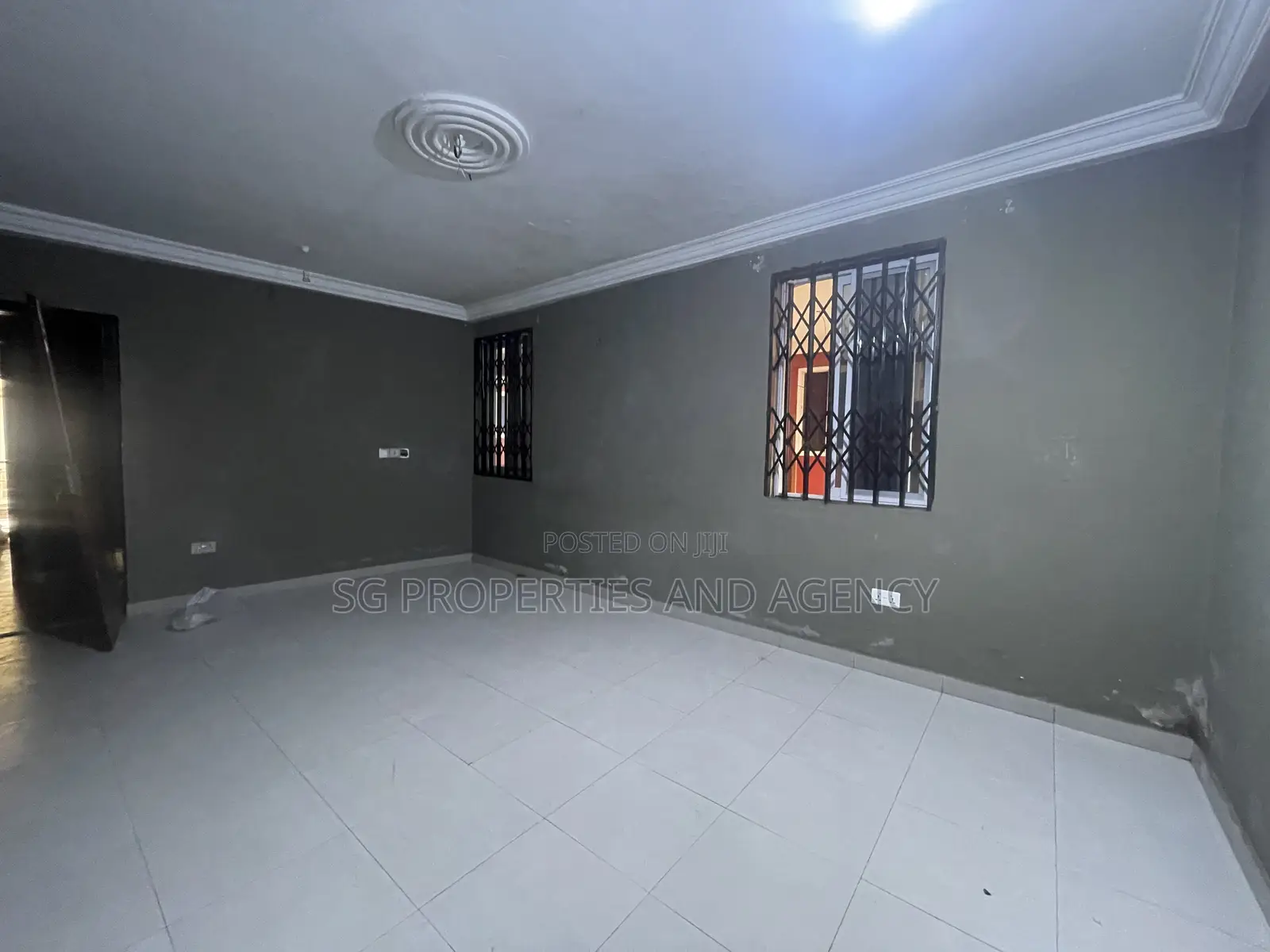 2bdrm Apartment in Batsonaa, Baatsona Total for rent in Baatsona Total