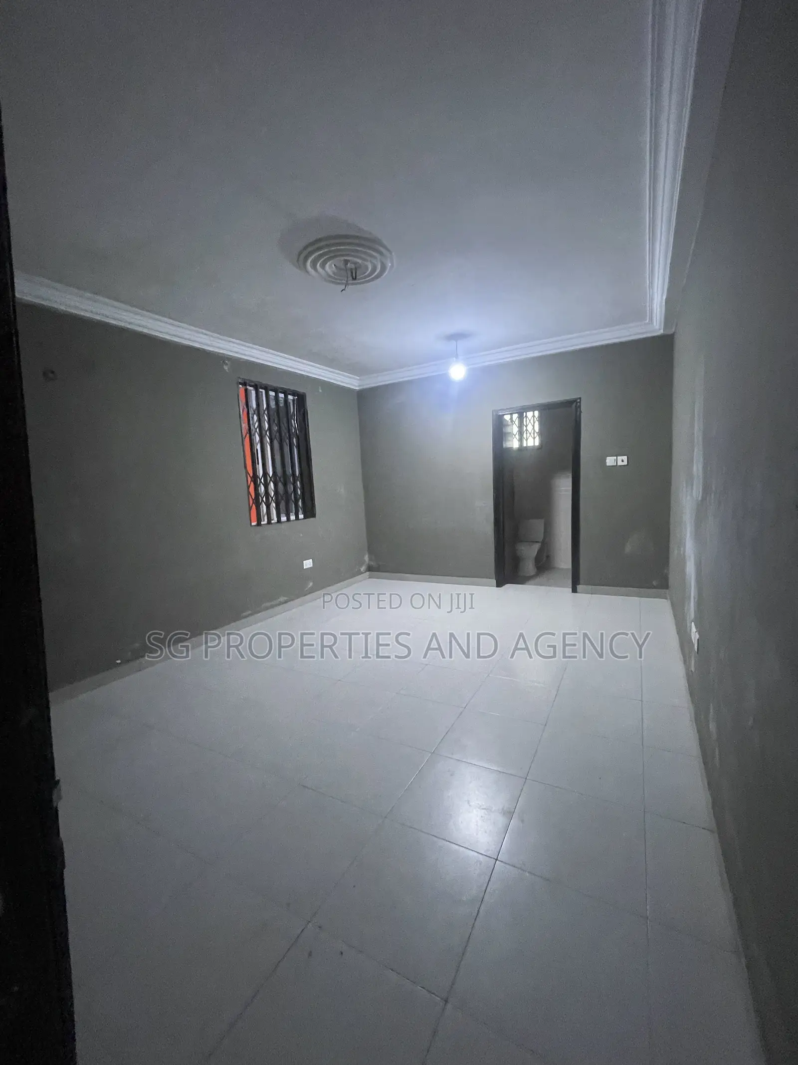 2bdrm Apartment in Batsonaa, Baatsona Total for rent in Baatsona Total