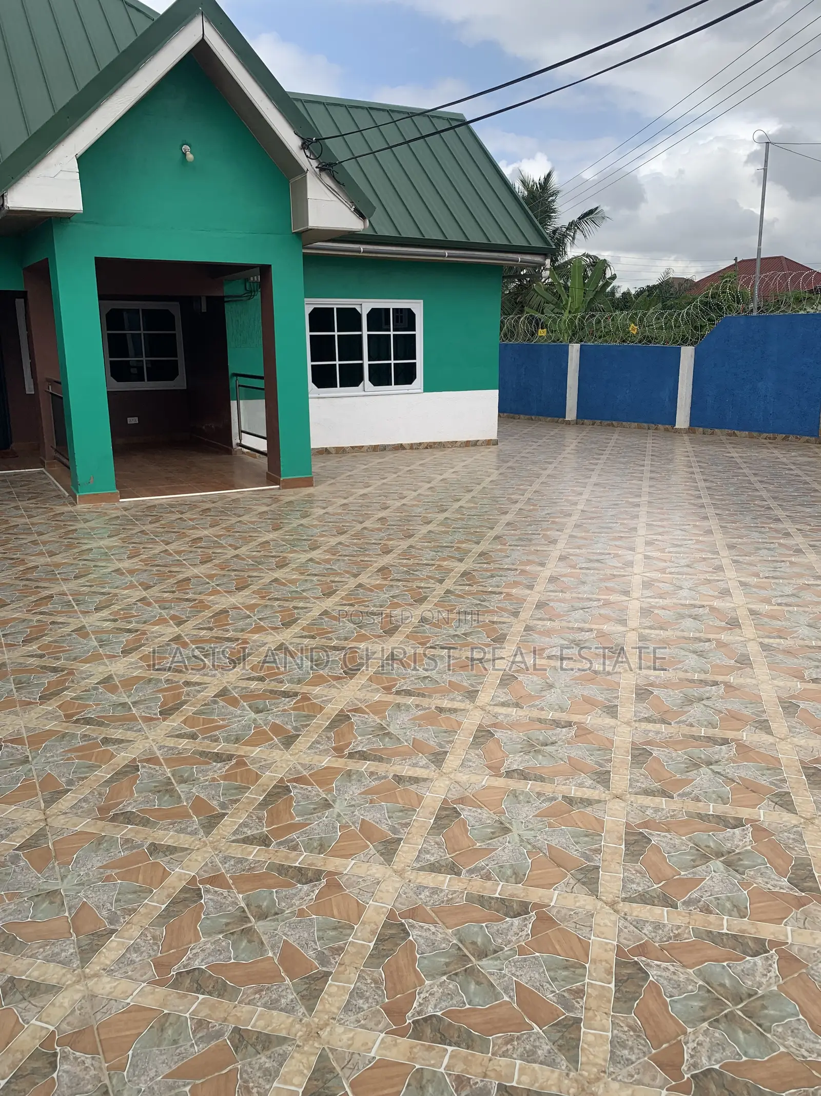 Furnished 3bdrm House in Lasisi And Christ, Amasaman for rent in Amasaman