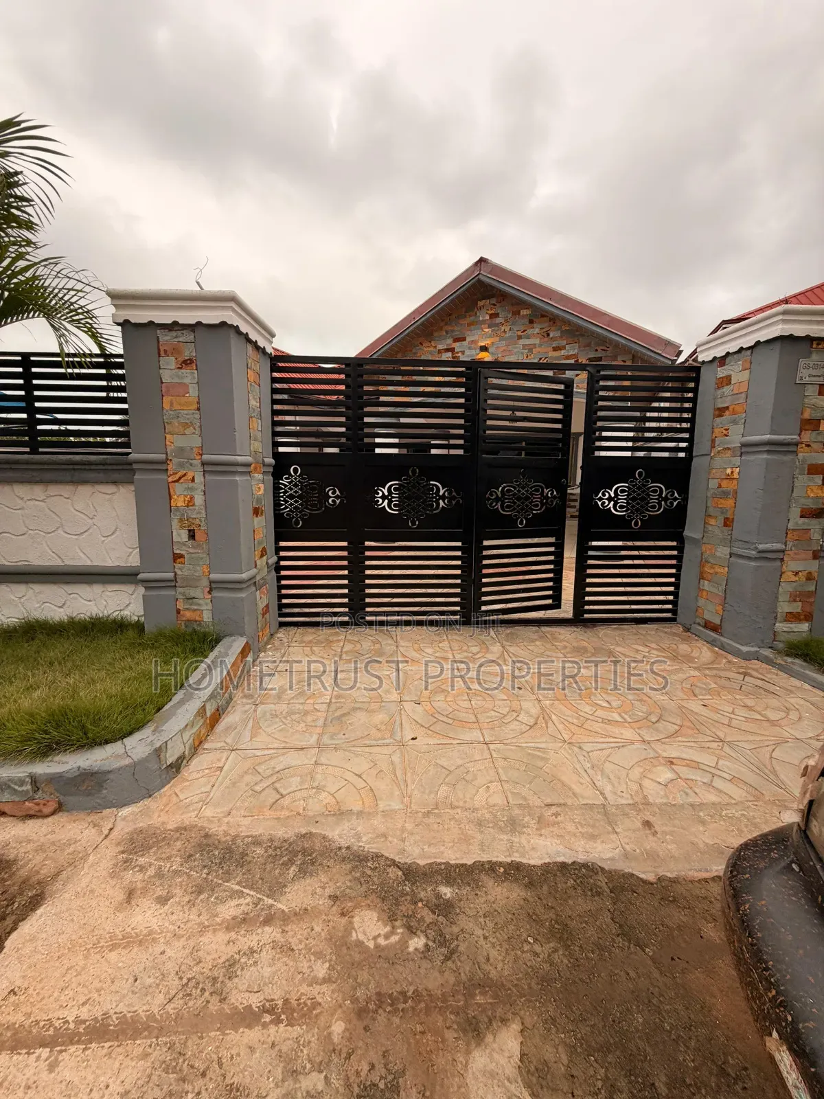 5bdrm House in West Hills for rent in West Hills Mall Area