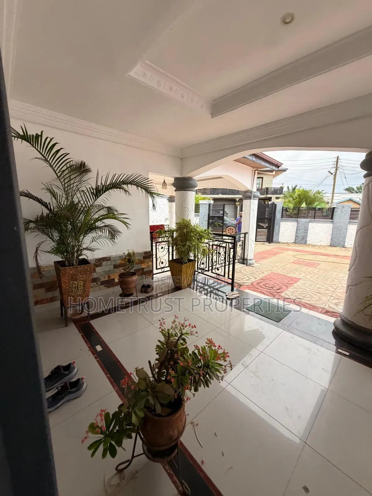 5bdrm House in West Hills for rent in West Hills Mall Area