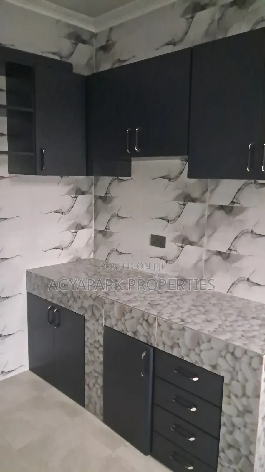 3bdrm Apartment in Cocobod, Amasaman for rent in Amasaman