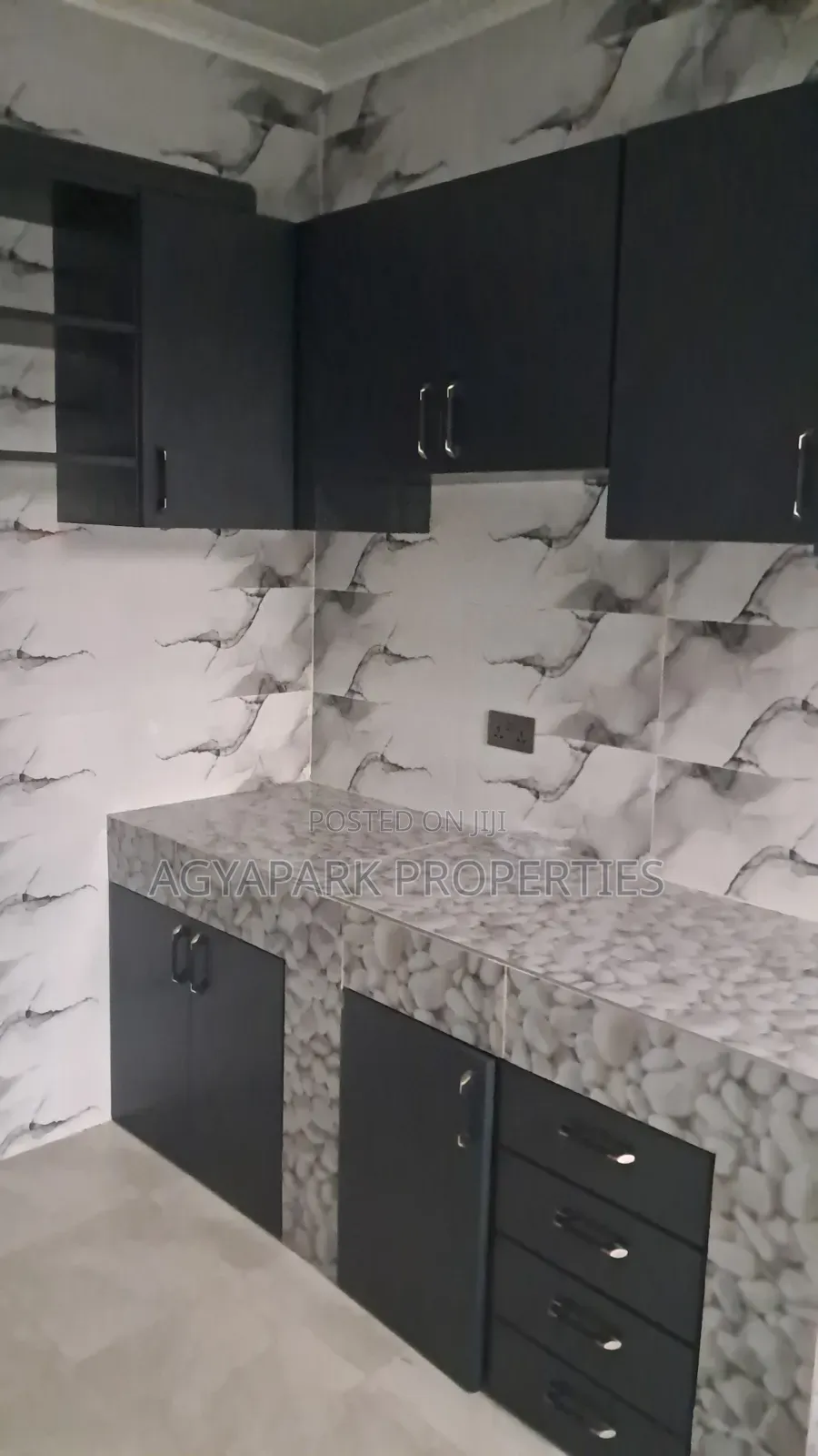 3bdrm Apartment in Cocobod, Amasaman for rent in Amasaman
