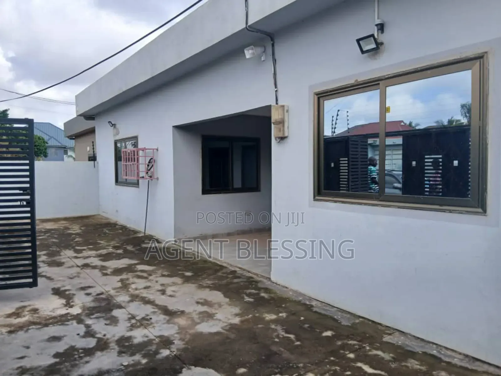 3bdrm Apartment in Golf City Afariwa, Tema Metropolitan for rent in Tema Metropolitan