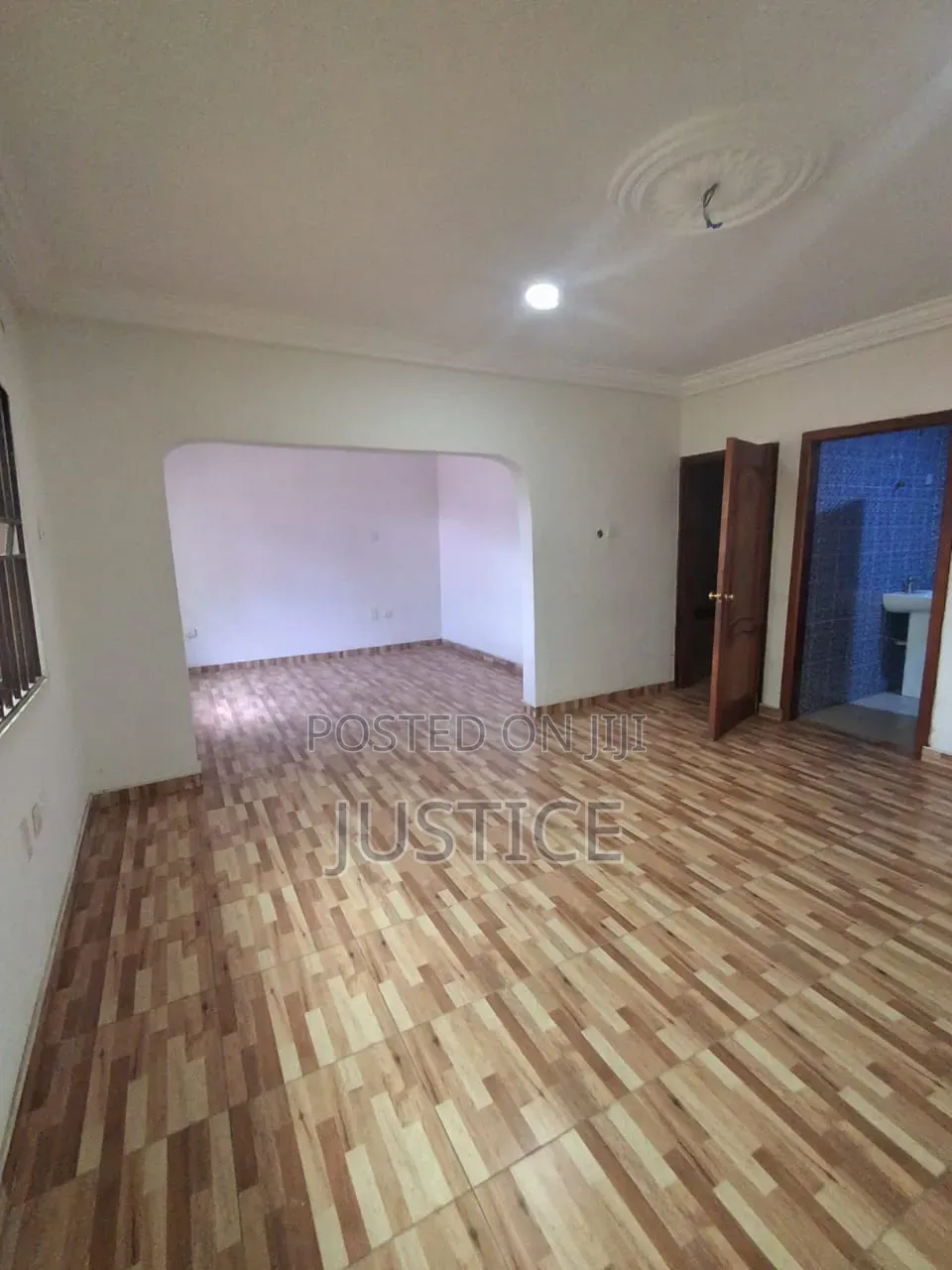 Spacious 5 Beds House for Office in Police Station