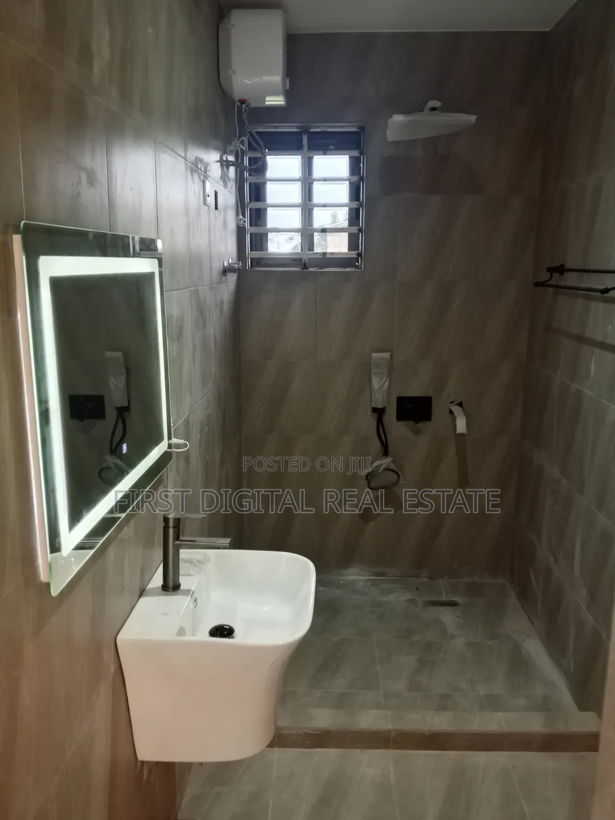 3bdrm Duplex in First Digital Real, Akweley for sale in Akweley