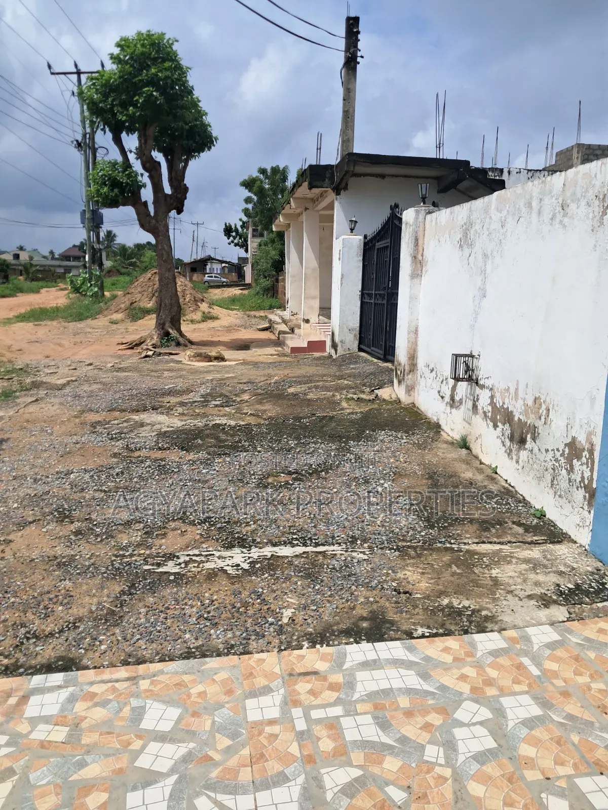 6bdrm House in Sapeiman, Amasaman for sale in Amasaman