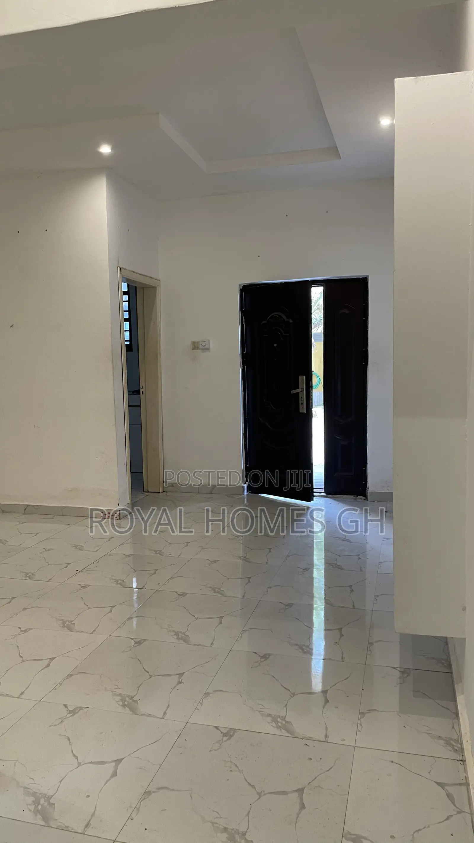 1bdrm Apartment in Royal Homes Gh, East Legon for rent in East Legon