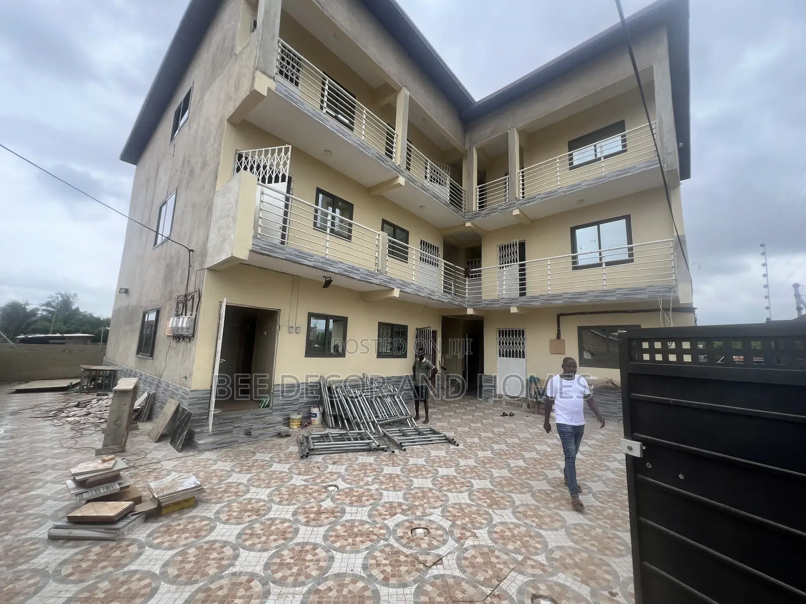 1bdrm Apartment in Bee Decor & Homes, New Site for rent in New Site