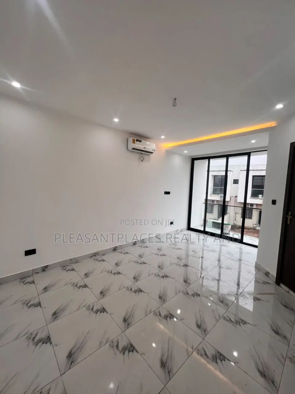 2bdrm House in Pleasantplaces And, Ashaley Botwe for sale in Ashaley Botwe